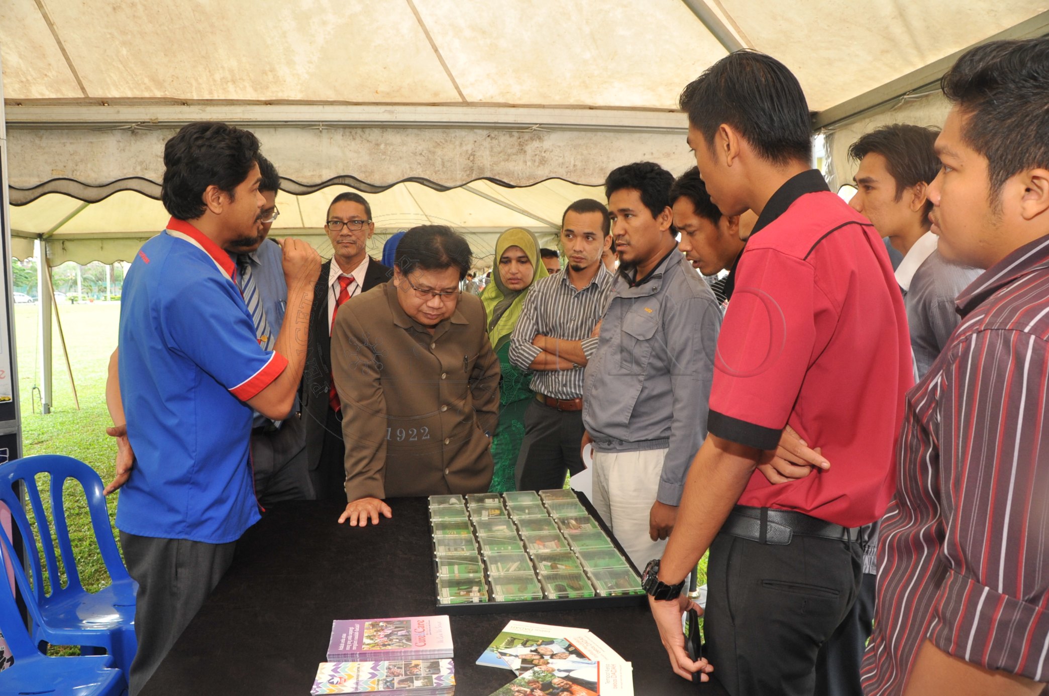 PRO 14 51 KKP PRO 7079